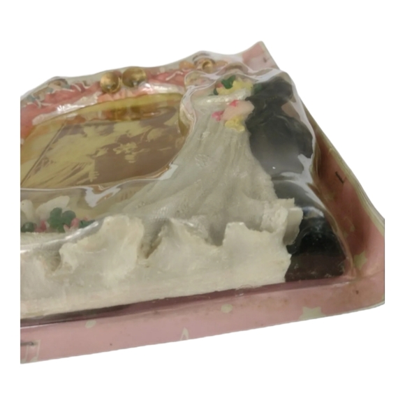 Vintage ceramic elaborate 3d wedding bride and groom photo frame 8"x10" - Picture 5 of 5